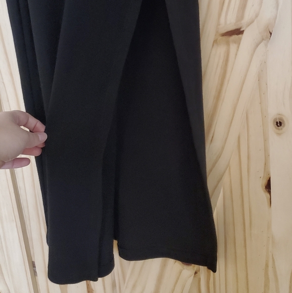 Velvet by Graham & Spencer Size XS Black Scoop Neck Bodycon Dress with Side Slit - Picture 7 of 7